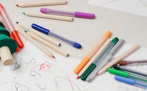 文具盒里的对话小学作文