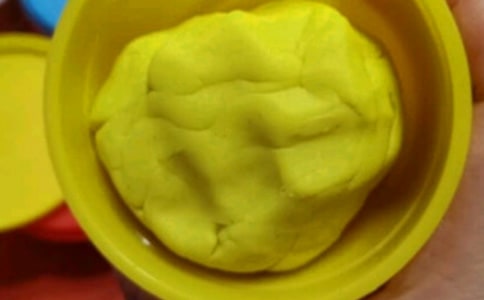 小班橡皮泥水果教案