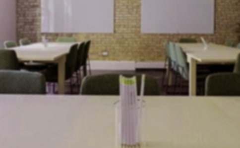 办公室文员转正申请书