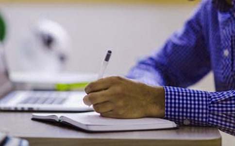 ���˴��Ƕ����