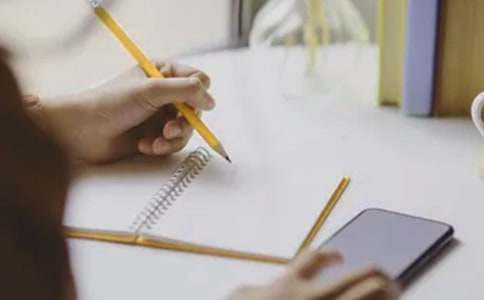 《窃读记》读后感(热门)