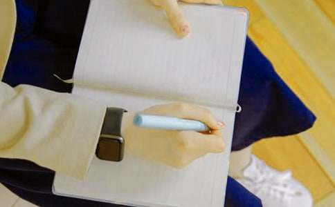 ������������Ƕ����600������