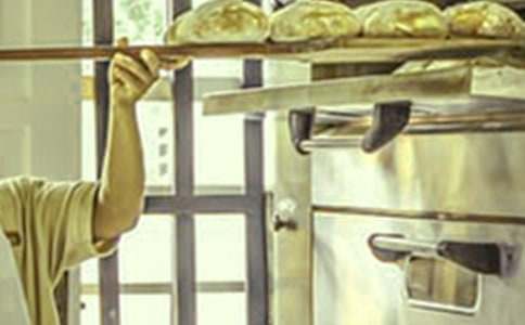 �����Ը�λ������