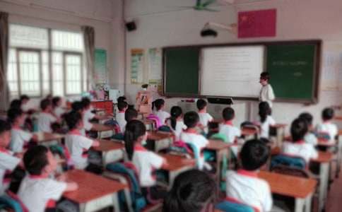 ʵ����Ч�����꼶���ν�ѧ�ƻ�