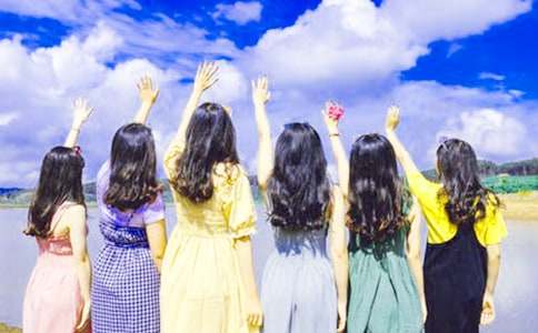 ͬѧ�ᳫ����