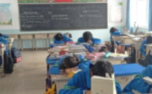 午休吵闹检讨书