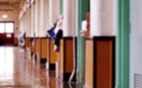 ѧУ��ͨ��ȫ�ս����巶������