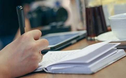 ���ڳ������������300����ƪ