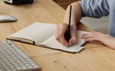 �йظ����������Ľ���ʮƪ