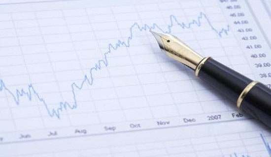 财务试用期员工转正申请书